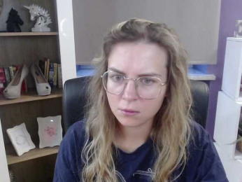 Soft-Zoey bongacams stream image