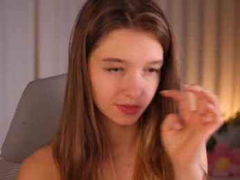 little_poetry chaturbate stream image