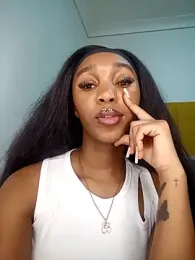 Hannah_107 stripchat stream image