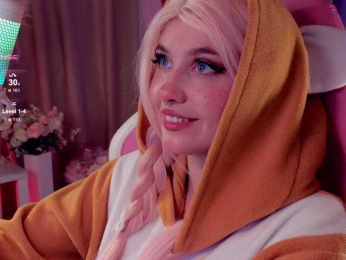 HoneyCherry bongacams stream image