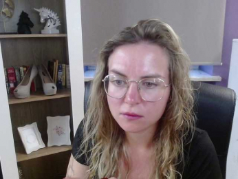 Soft-Zoey bongacams stream image