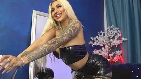 GoldenAmber stripchat stream image