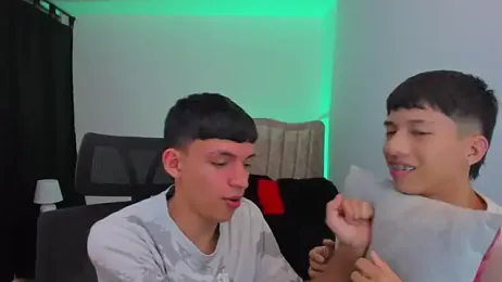 Juan_Nd_Steven stripchat stream image