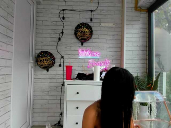 BritneyCharm bongacams stream image