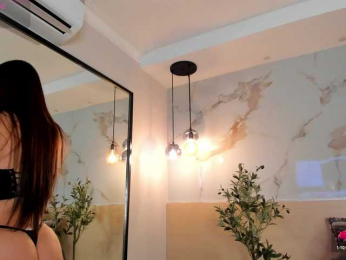 leathompson1 bongacams stream image