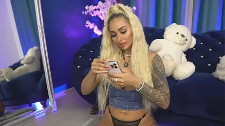 GoldenAmber stripchat stream image