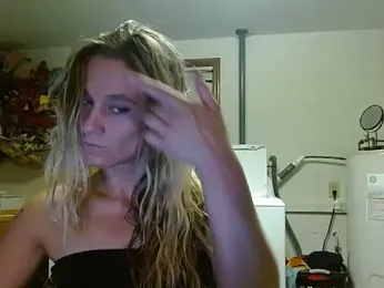 missymilf stripchat stream image