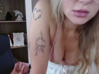 Soft-Zoey bongacams stream image