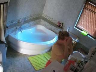 voyeurcam-julmodels-bath-1st-2 camsoda stream image