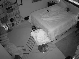 voyeurcam-hornyhostel-01 camsoda stream image