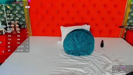 VallerieJones stripchat stream image