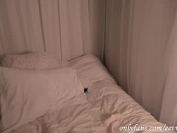 eevie_moon chaturbate stream image