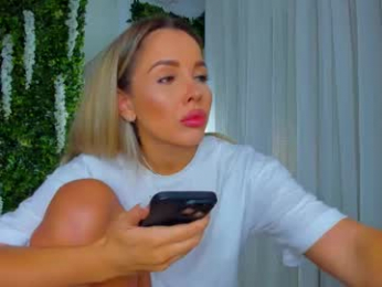 zinasquirts chaturbate stream image