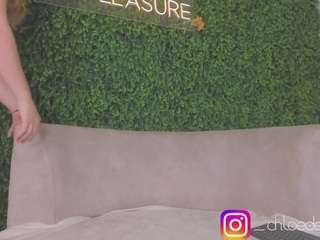 chloedee camsoda stream image