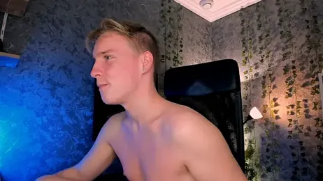 AlexxSweet stripchat stream image