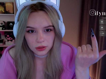 fymryn bongacams stream image
