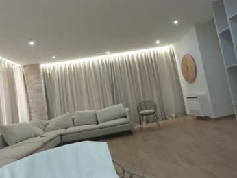 ehotlovea chaturbate stream image