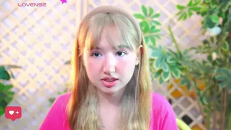 Pinkie_Princes stripchat stream image