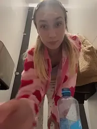 Lia__Love stripchat stream image