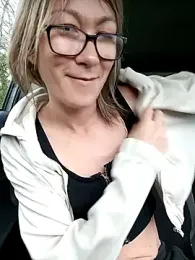 Timide_girl2 stripchat stream image