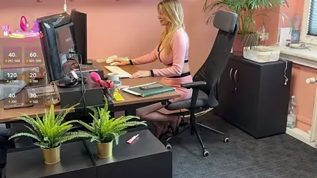 legsLONG stripchat stream image