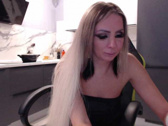 blondalina bongacams stream image