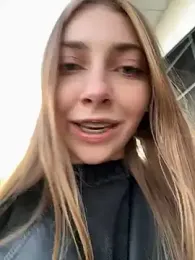 Sunny___Bunny stripchat stream image