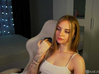 AliceCost bongacams stream image