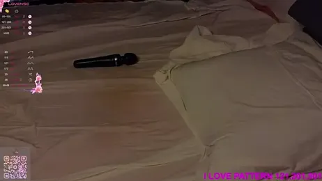 Hollara_Bangg stripchat stream image