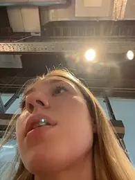 Lia__Love stripchat stream image