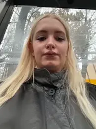 Milkyy_wway stripchat stream image