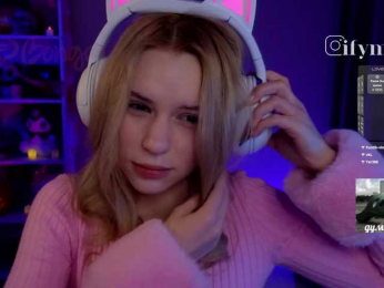 fymryn bongacams stream image