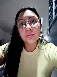 You-kitty2025 stripchat stream image