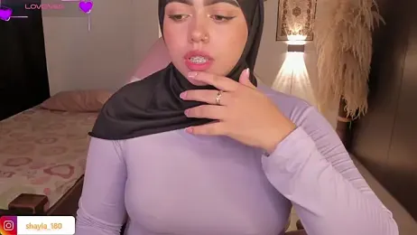 shayla_18 stripchat stream image