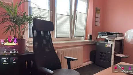 legsLONG stripchat stream image