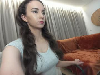 ehotlovea chaturbate stream image