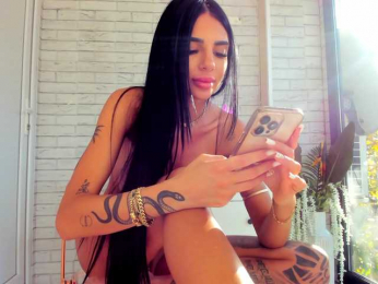 BritneyCharm bongacams stream image