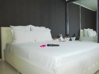 hefner_girl chaturbate stream image