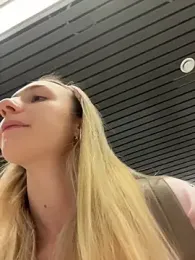 Lia__Love stripchat stream image