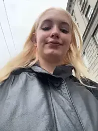 Milkyy_wway stripchat stream image