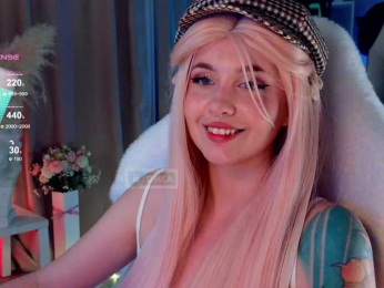 HoneyCherry bongacams stream image