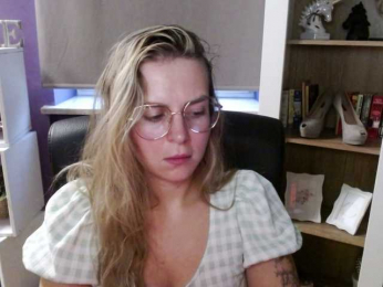 Soft-Zoey bongacams stream image
