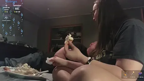 TurtleLady420 stripchat stream image