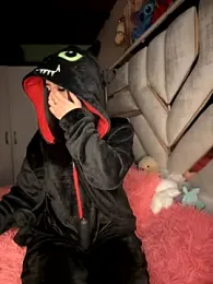 Laura-Khalifa stripchat stream image