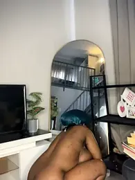 Bustygoddess32 stripchat stream image