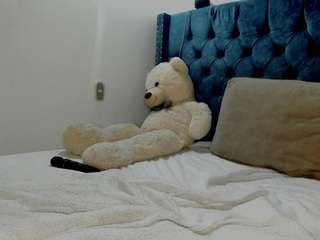 sophia-lopeez camsoda stream image