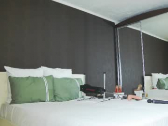 hefner_girl chaturbate stream image