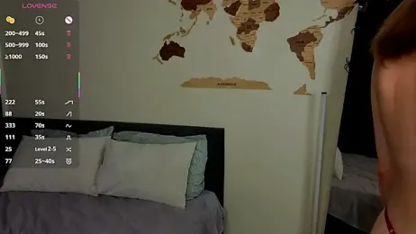 QueenieClagg stripchat stream image