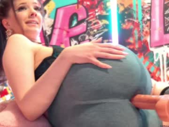 vanessa_love chaturbate stream image