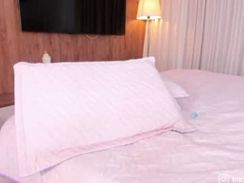 camilagomezz chaturbate stream image